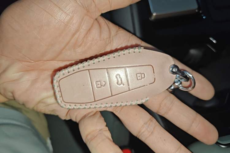 Used iCAR 03 2024 501km Four-wheel Drive Long-Range Advanced Version Vehicle Key