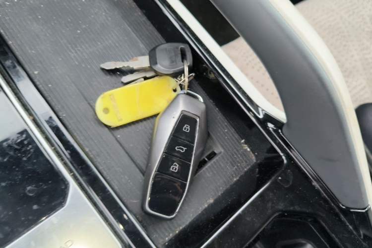Used iCAR 03 2024 501km Four-wheel Drive Long-Range Advanced Version Vehicle Key