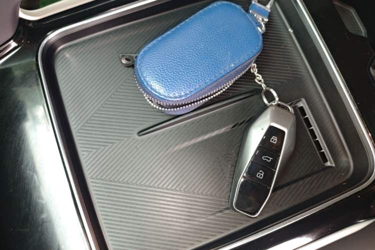 Used iCAR 03 2024 501km Two-Wheel Drive Long-Range Version Vehicle Key