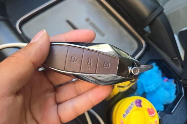 Used iCAR 03 2024 401km Range Two-Wheel Drive Standard Yuechao Version Vehicle Key