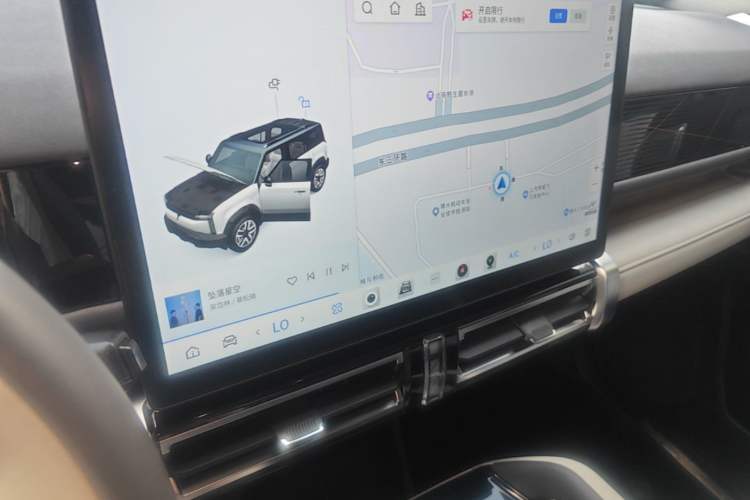 Used iCAR 03 2024 501km Two-Wheel Drive Long-Range Version Audio And AC Panel