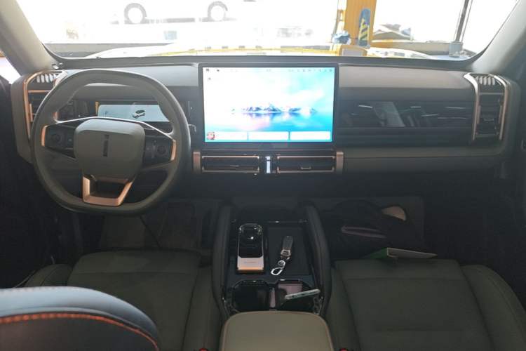Used iCAR 03 2024 501km Four-wheel Drive Long-Range Advanced Version Center Console