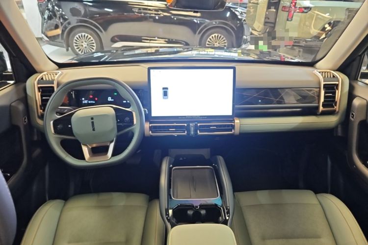 Used iCAR 03 2024 401km Two-Wheel Drive Standard Advanced Version Center Console