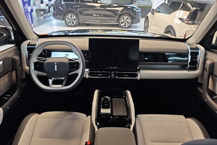 Used iCAR 03 2024 501km Four-wheel Drive Long-Range Advanced Version Center Console