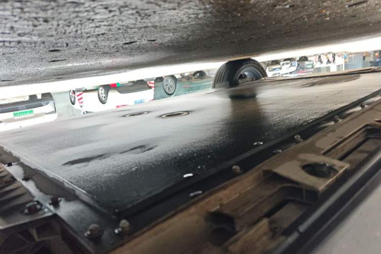 Used iCAR 03 2024 472km Four-Wheel Drive Long-Range Intelligent Advanced Version Chassis Front Right