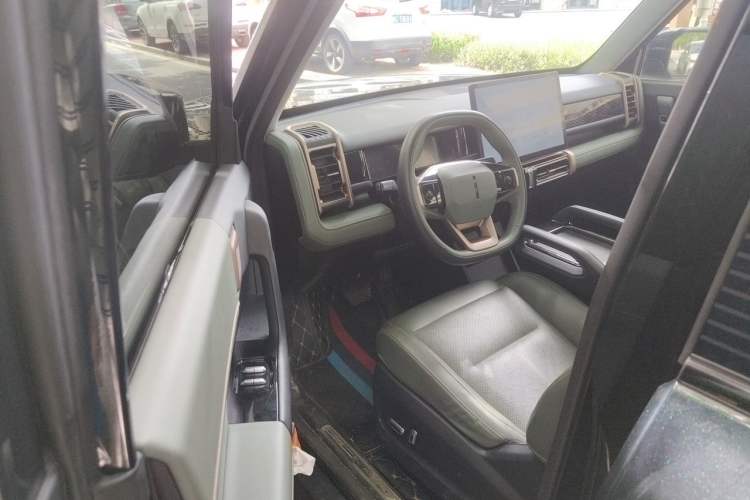 Used iCAR 03 2024 501km Two-Wheel Drive Long-Range Version Driver Seat