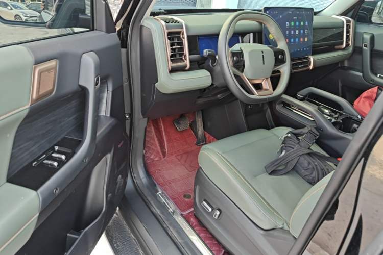 Used iCAR 03 2024 472km Four-Wheel Drive Long-Range Version Driver Seat