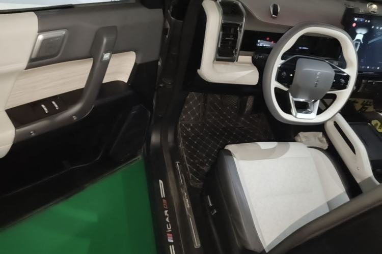 Used iCAR 03 2024 501km Range Two-Wheel Drive Long-Range Smart Trend Edition Driver Seat