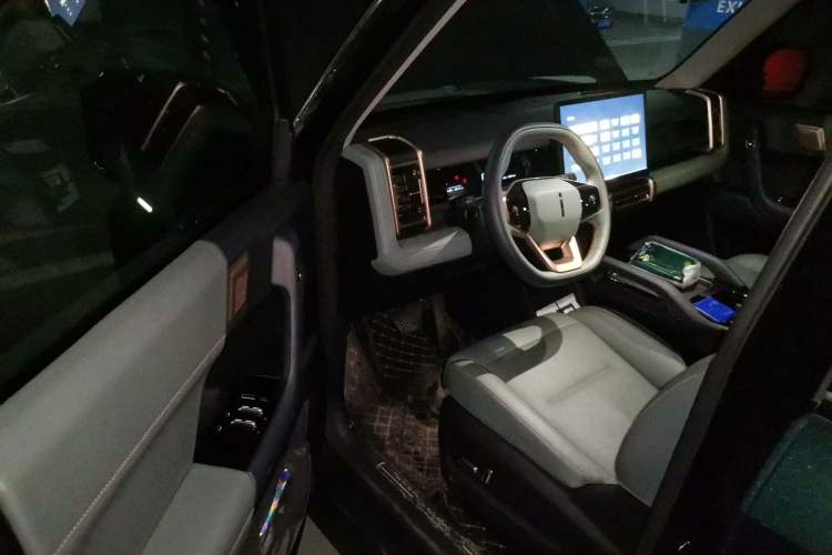 Used iCAR 03 2024 501km Two-Wheel Drive Long-Range Version Driver Seat