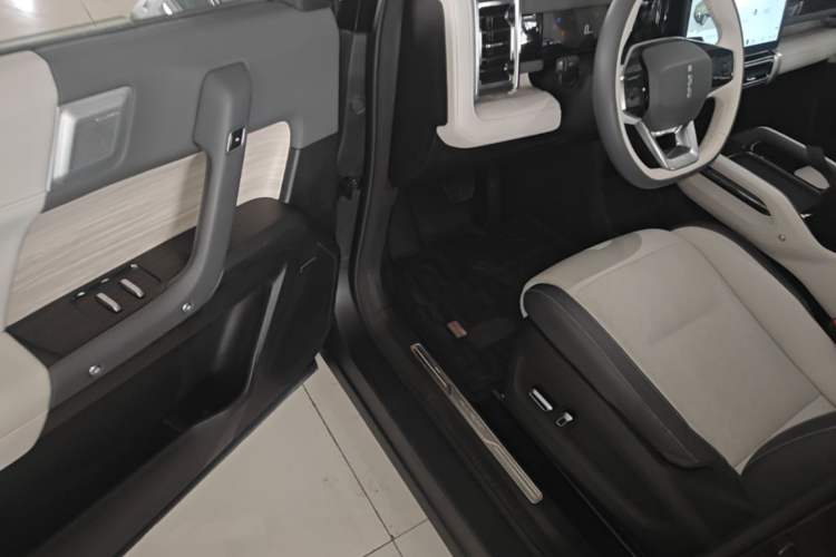 Used iCAR 03 2024 401km Range Two-Wheel Drive Standard Yuechao Version Driver Seat