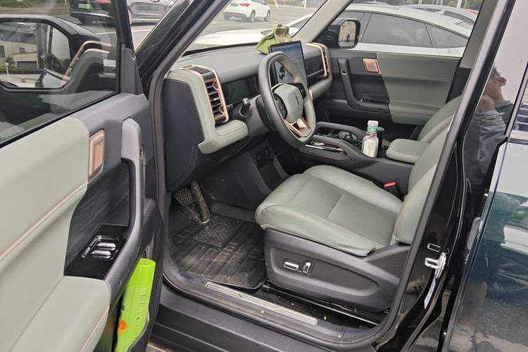 Used iCAR 03 2024 472km Four-Wheel Drive Long-Range Version Driver Seat