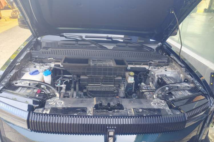 Used iCAR 03 2024 401km Two-Wheel Drive Standard Advanced Version Engine Bay