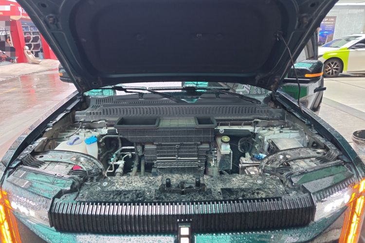 Used iCAR 03 2024 401km Two-Wheel Drive Standard Advanced Version Engine Bay