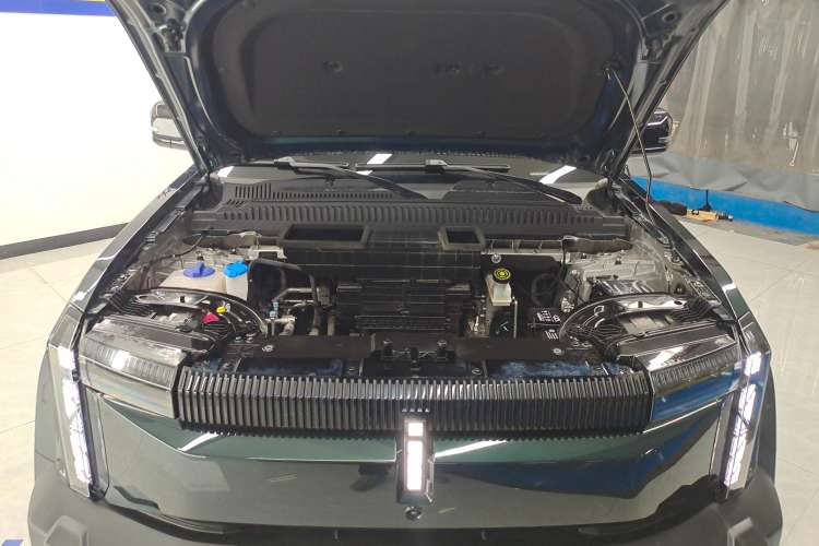 Used iCAR 03 2024 501km Four-wheel Drive Long-Range Advanced Version Engine Bay