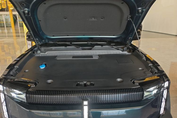 Used iCAR 03 2024 501km Four-wheel Drive Long-Range Advanced Version Engine Bay