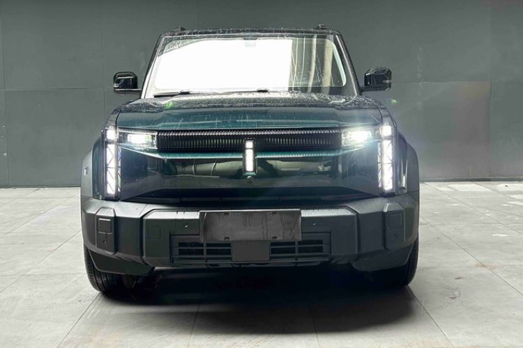 Used iCAR 03 2024 401km Two-Wheel Drive Standard Advanced Version Exterior 1
