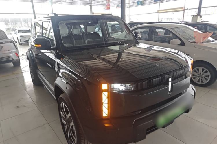 Used iCAR 03 2024 472km Four-Wheel Drive Long-Range Version Front Right 45 Deg