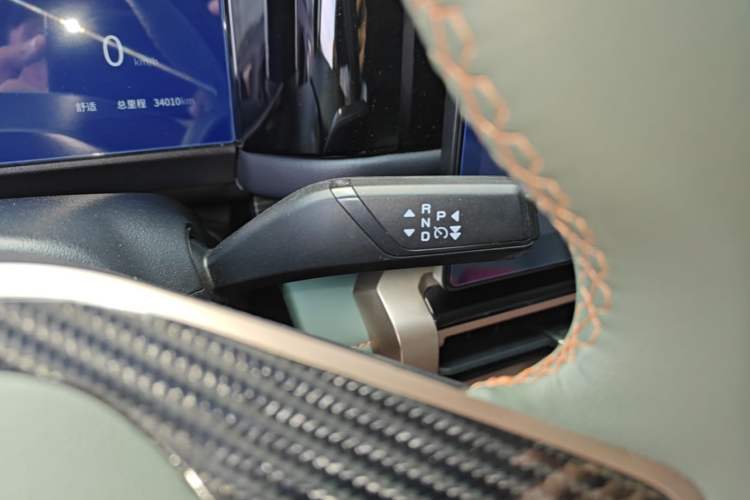 Used iCAR 03 2024 472km Four-Wheel Drive Long-Range Version Gear Lever