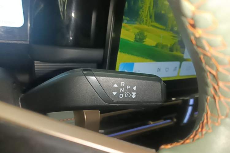 Used iCAR 03 2024 501km Four-wheel Drive Long-Range Advanced Version Gear Lever