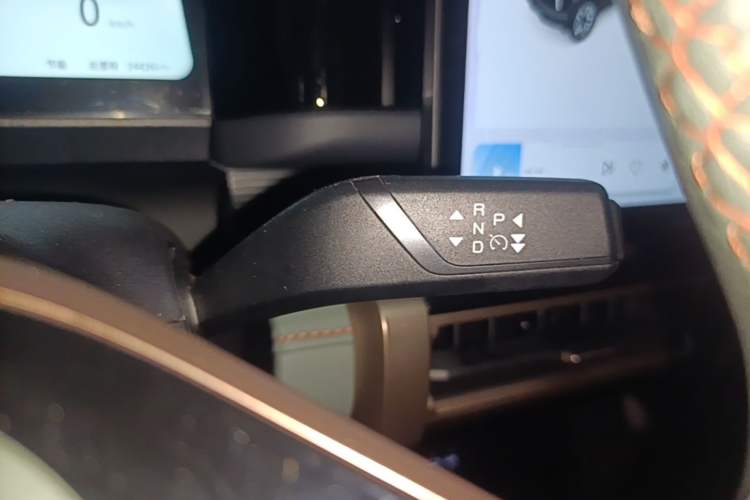 Used iCAR 03 2024 472km Four-Wheel Drive Long-Range Version Gear Lever