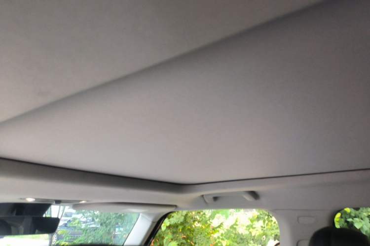 Used iCAR 03 2024 501km Four-wheel Drive Long-Range Advanced Version Headliner