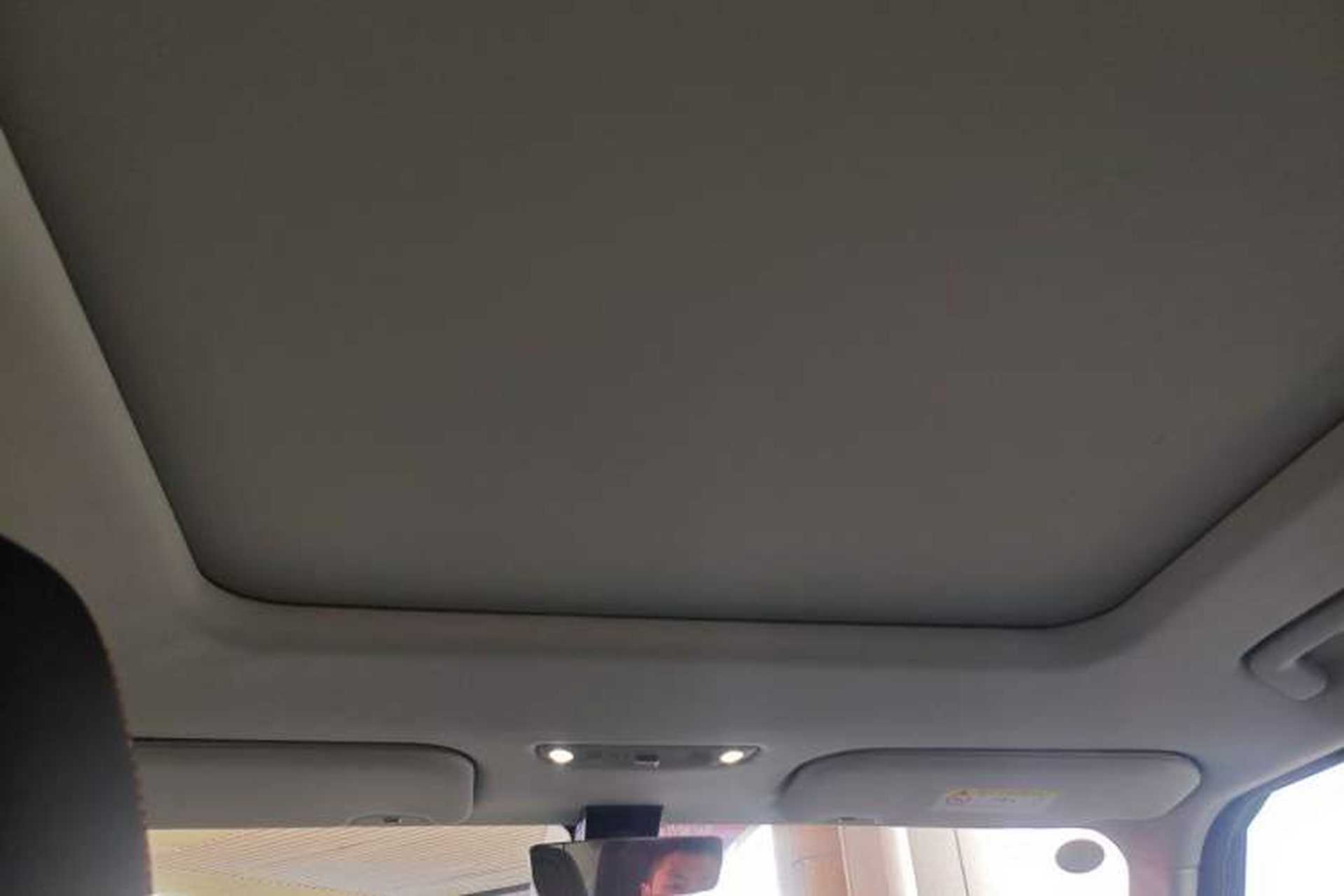 Used iCAR 03 2024 401km Two-Wheel Drive Standard Advanced Version Headliner