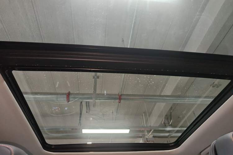 Used iCAR 03 2024 401km Range Two-Wheel Drive Standard Yuechao Version Headliner