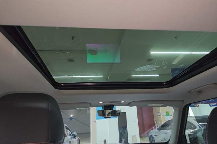 Used iCAR 03 2024 501km Two-Wheel Drive Long-Range Version Headliner