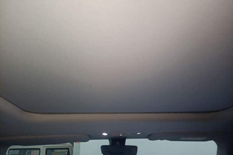 Used iCAR 03 2024 472km Four-Wheel Drive Long-Range Version Headliner