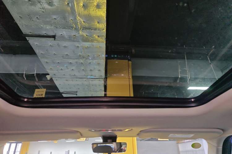 Used iCAR 03 2024 501km Two-Wheel Drive Long-Range Version Headliner