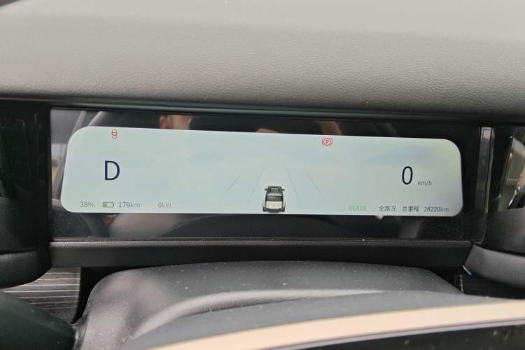 Used iCAR 03 2024 472km Four-Wheel Drive Long-Range Version Instrument Cluster