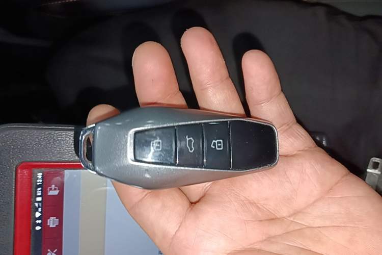 Used iCAR 03 2024 472km Four-Wheel Drive Long-Range Version Interior 1