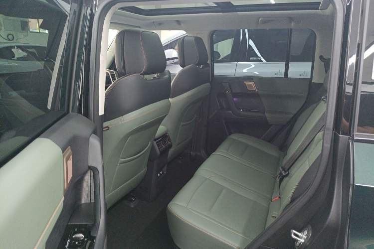 Used iCAR 03  Interior 4