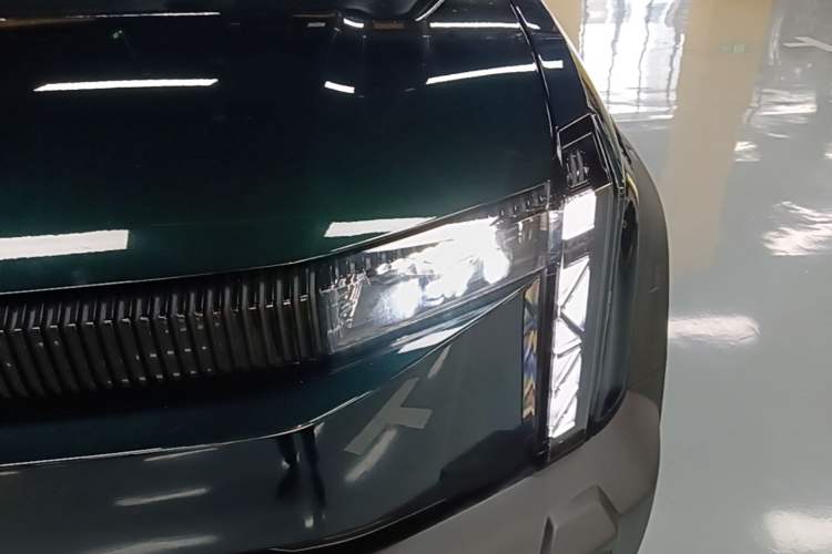 Used iCAR 03 2024 472km Four-Wheel Drive Long-Range Version Left Front Headlight