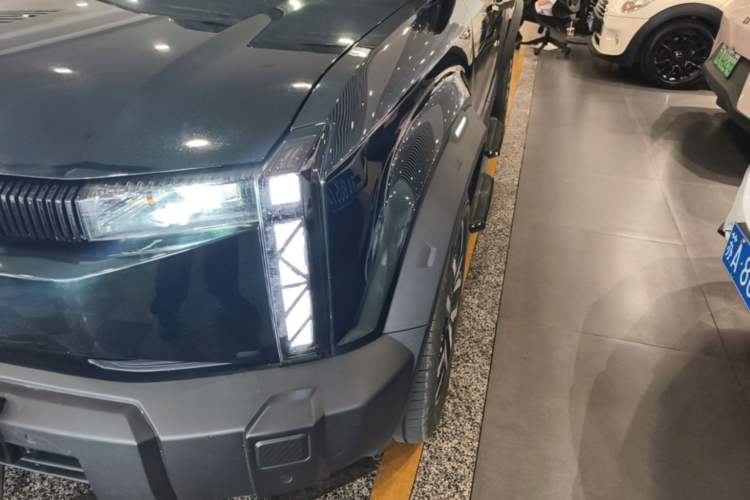 Used iCAR 03 2024 472km Four-Wheel Drive Long-Range Version Left Front Headlight