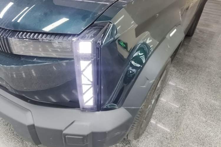 Used iCAR 03 2024 501km Two-Wheel Drive Long-Range Version Left Front Headlight