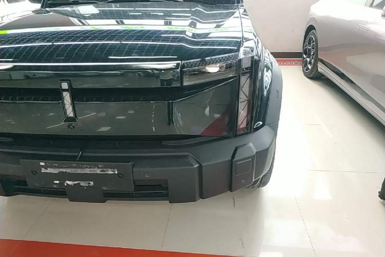 Used iCAR 03 2024 501km Four-wheel Drive Long-Range Advanced Version Left Front Headlight