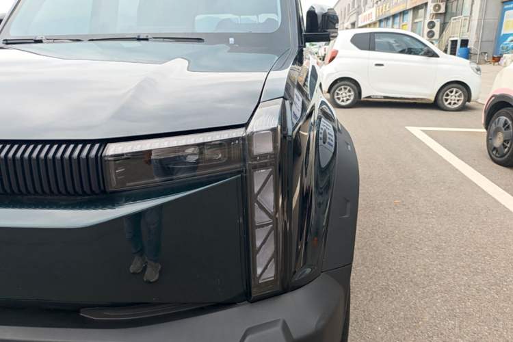 Used iCAR 03 2024 472km Four-Wheel Drive Long-Range Intelligent Advanced Version Left Front Headlight