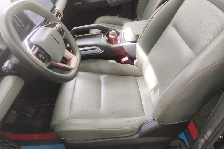 Used iCAR 03 2024 501km Two-Wheel Drive Long-Range Version Left Front Seat