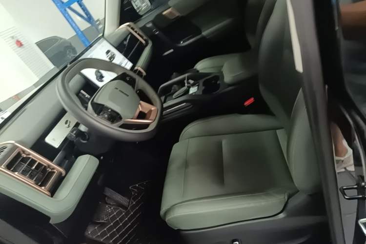 Used iCAR 03 2024 472km Four-Wheel Drive Long-Range Version Left Front Seat