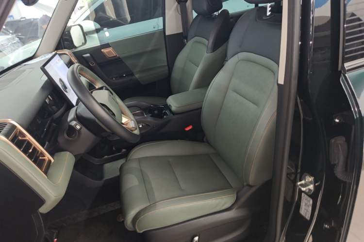 Used iCAR 03 2024 501km Two-Wheel Drive Long-Range Version Left Front Seat