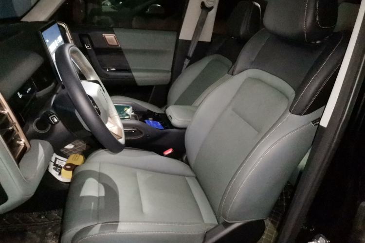 Used iCAR 03 2024 501km Two-Wheel Drive Long-Range Version Left Front Seat