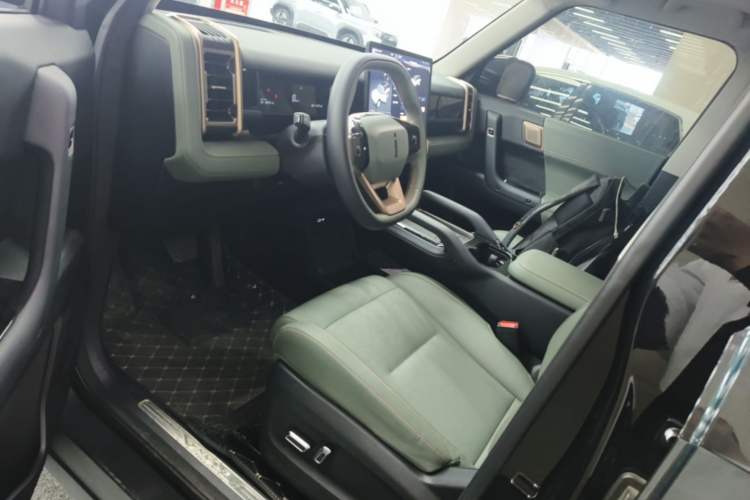 Used iCAR 03 2024 501km Two-Wheel Drive Long-Range Version Left Front Seat