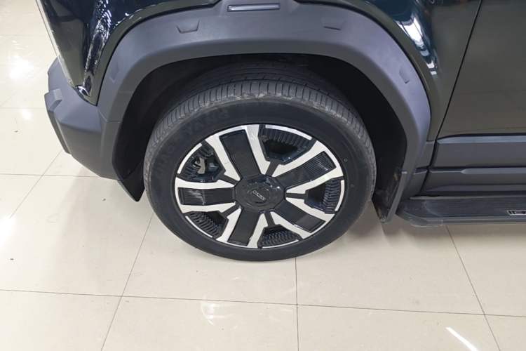 Used iCAR 03 2024 472km Four-Wheel Drive Long-Range Version Left Front Wheel Hub
