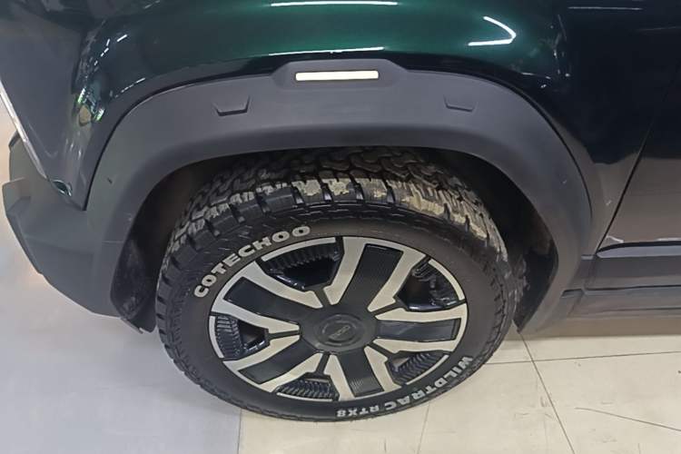 Used iCAR 03 2024 501km Four-wheel Drive Long-Range Advanced Version Left Front Wheel Hub