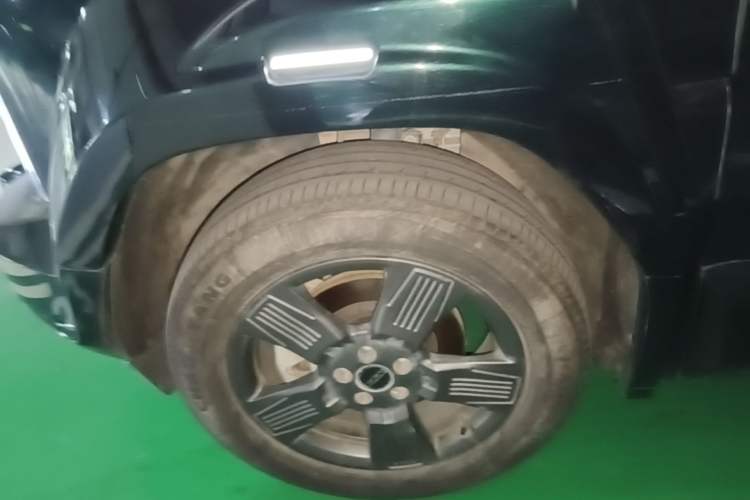 Used iCAR 03 2024 501km Range Two-Wheel Drive Long-Range Smart Trend Edition Left Front Wheel Hub