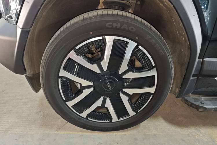 Used iCAR 03 2024 472km Four-Wheel Drive Long-Range Intelligent Advanced Version Left Front Wheel Hub