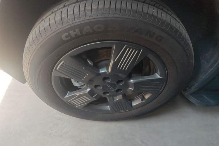 Used iCAR 03 2024 501km Two-Wheel Drive Long-Range Version Left Front Wheel Hub