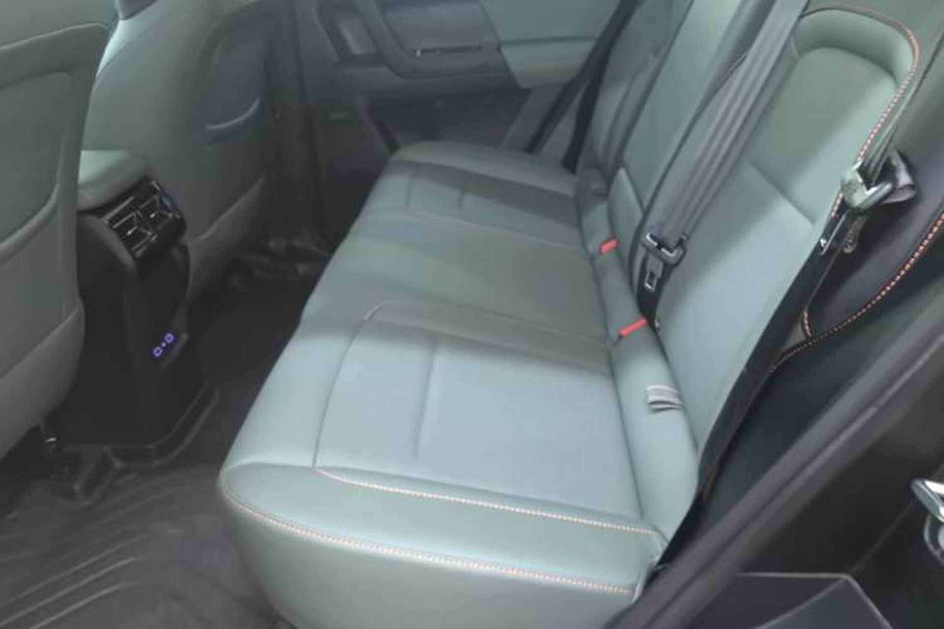 Used iCAR 03 2024 401km Two-Wheel Drive Standard Advanced Version Left Rear Seat