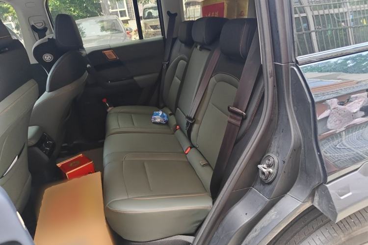 Used iCAR 03 2024 501km Two-Wheel Drive Long-Range Version Left Rear Seat